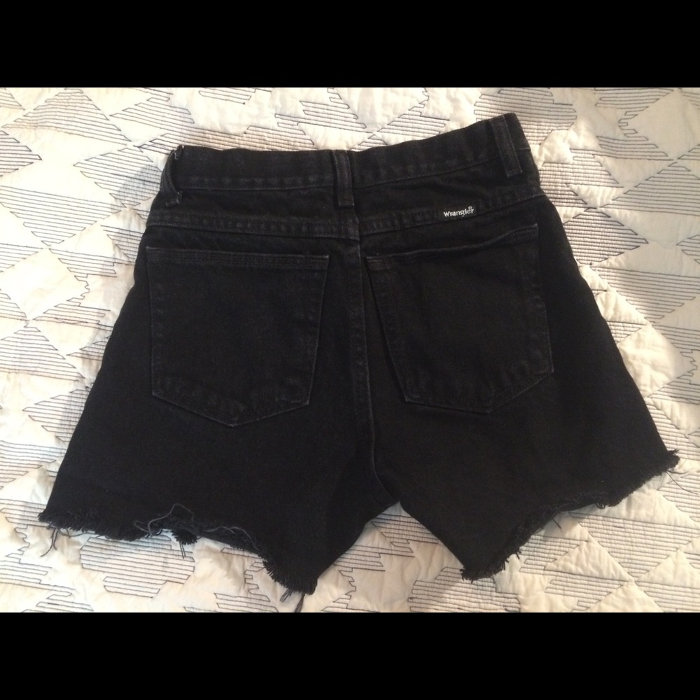 Wrangler slim shorts size 26 adjustable band